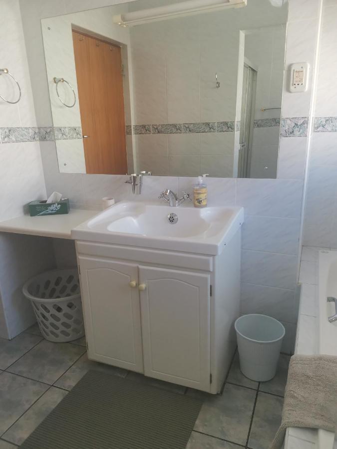 Apartamento Eikepark Self Catering Stellenbosch Exterior foto