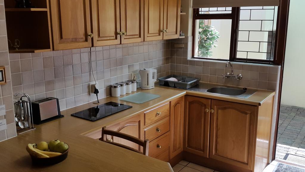 Apartamento Eikepark Self Catering Stellenbosch Exterior foto