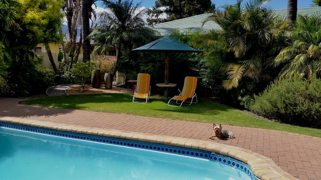 Apartamento Eikepark Self Catering Stellenbosch Exterior foto