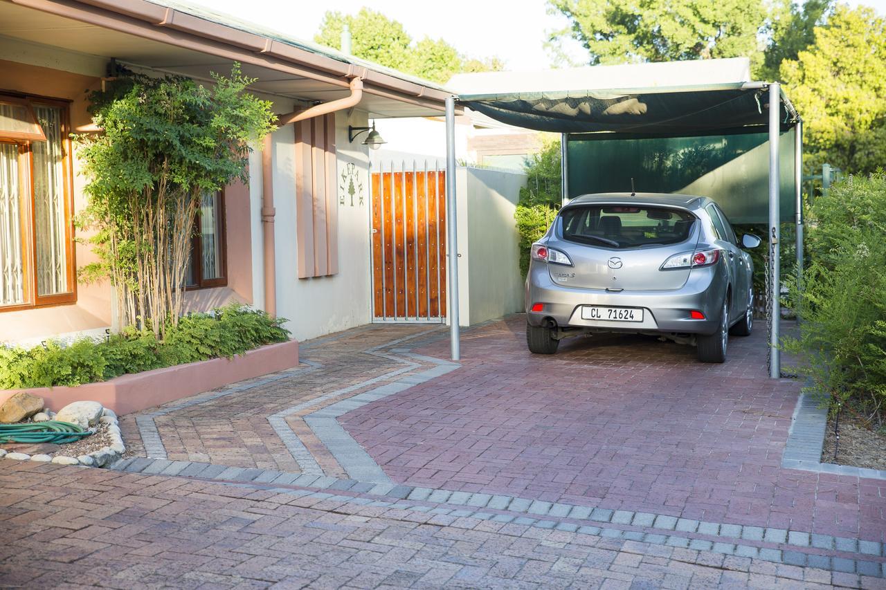 Apartamento Eikepark Self Catering Stellenbosch Exterior foto