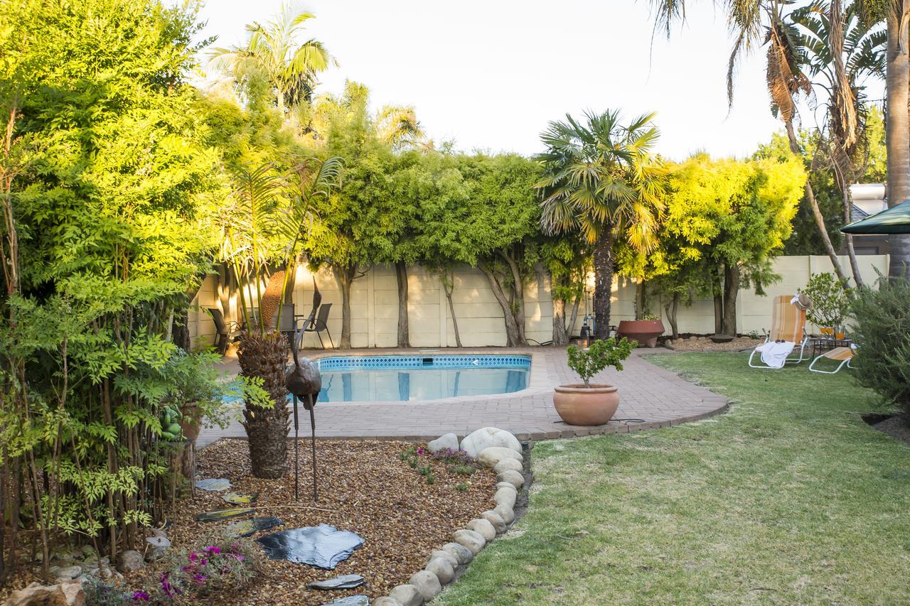 Apartamento Eikepark Self Catering Stellenbosch Exterior foto
