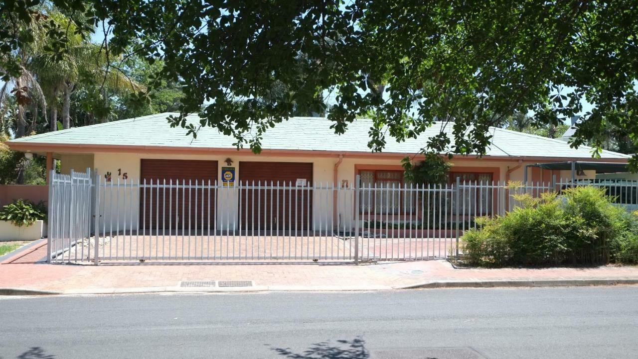 Apartamento Eikepark Self Catering Stellenbosch Exterior foto