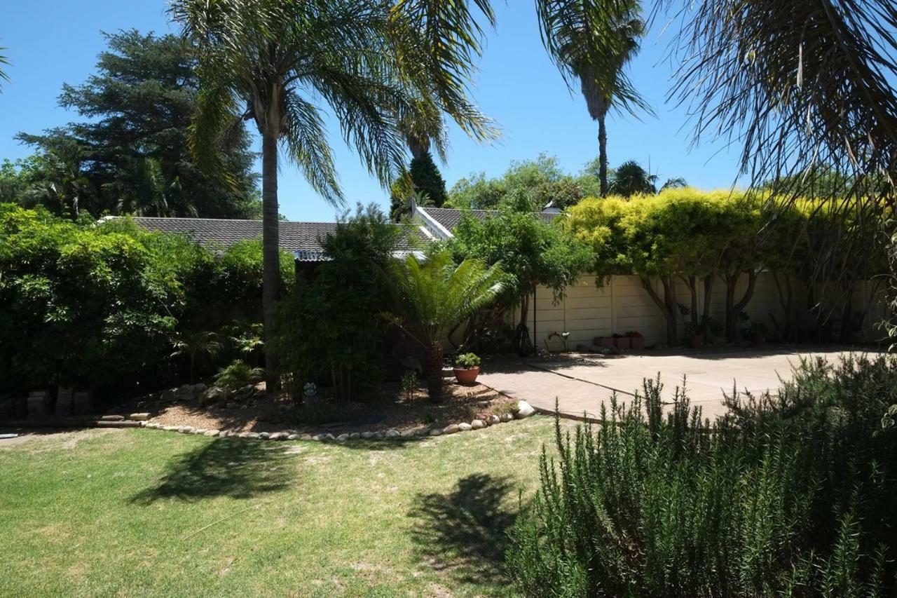 Apartamento Eikepark Self Catering Stellenbosch Exterior foto